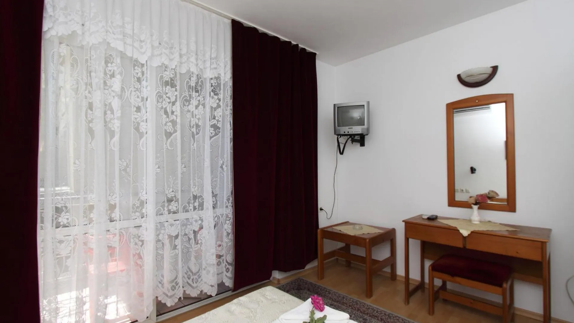 ***  Family Hotel Verona Созополь Болгария